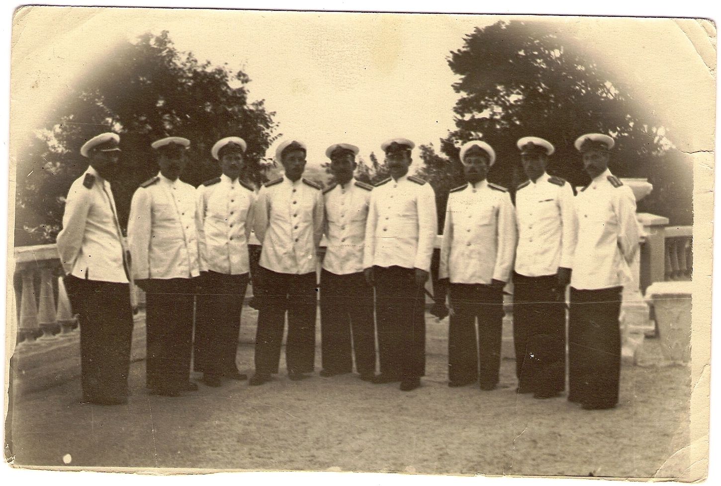 Офицерский состав крейсера "Ворошилов" 