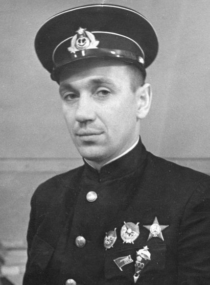 Остряков Николай Алексеевич, генерал-майор ВВС ЧФ, Герой Советского Союза.